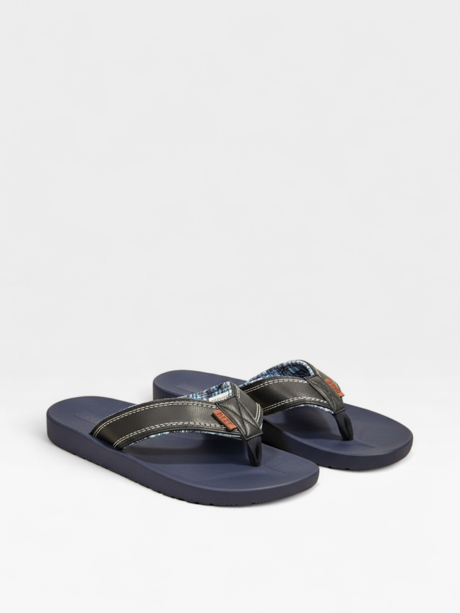 REEF HAJJ SLIPPERS